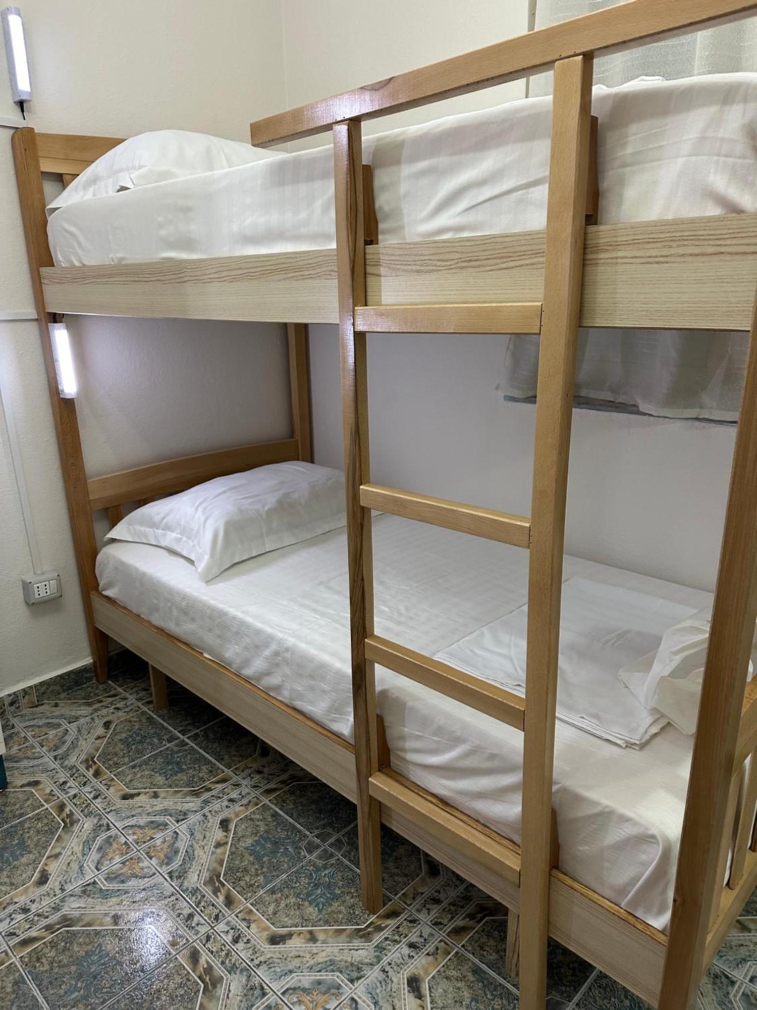 Tirana Lemon Breeze Hostel 外观 照片