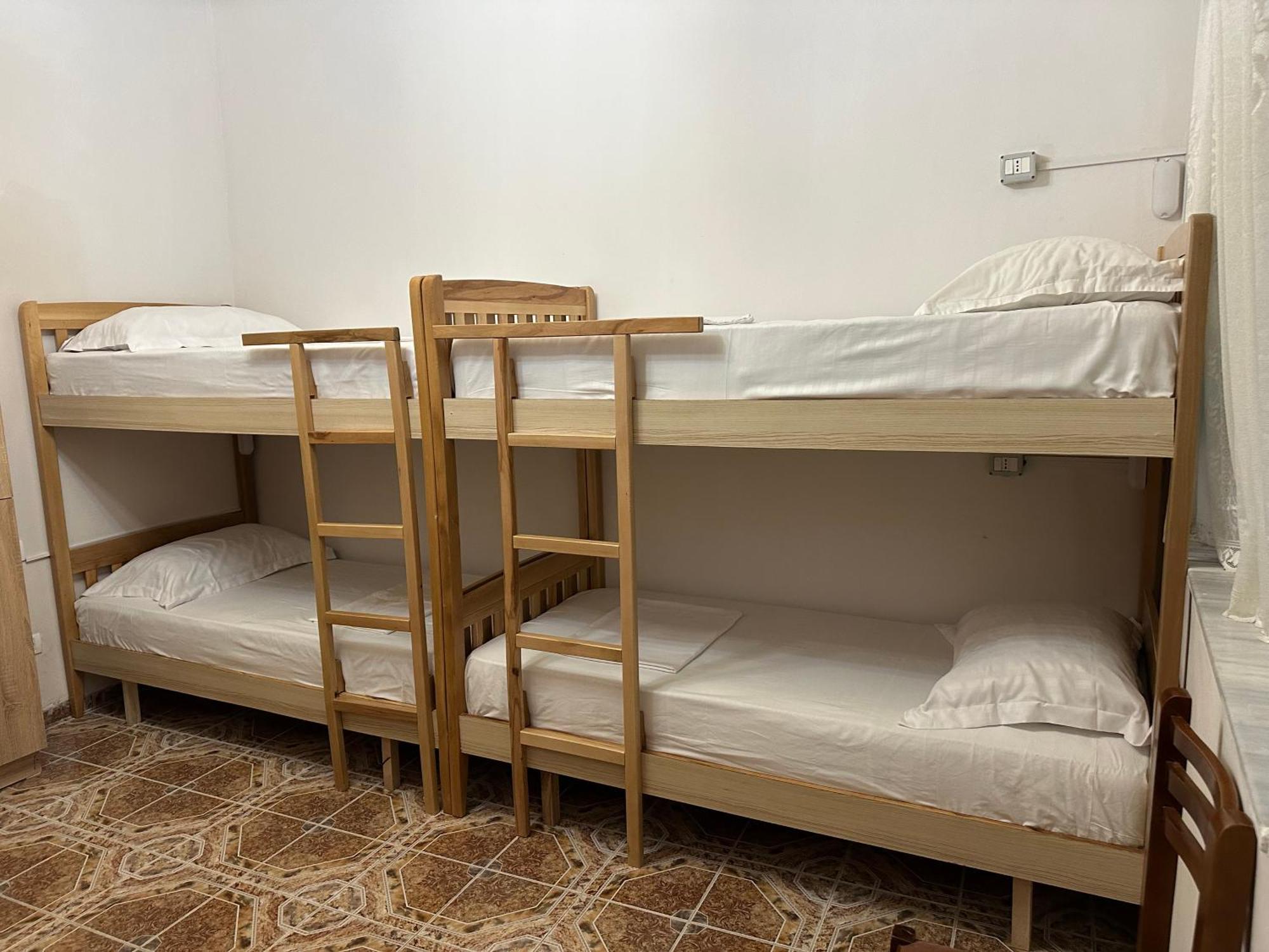 Tirana Lemon Breeze Hostel 外观 照片