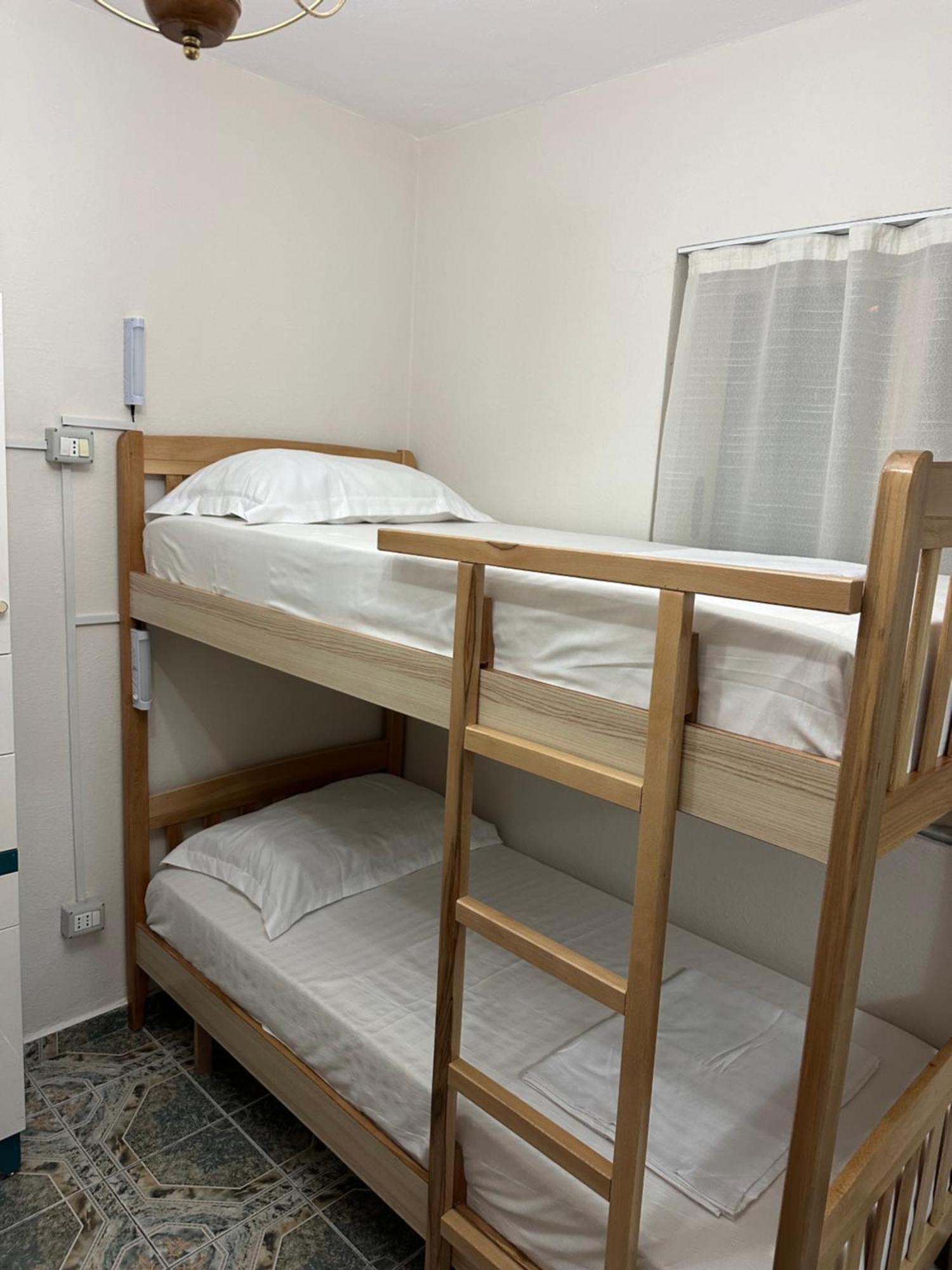 Tirana Lemon Breeze Hostel 外观 照片