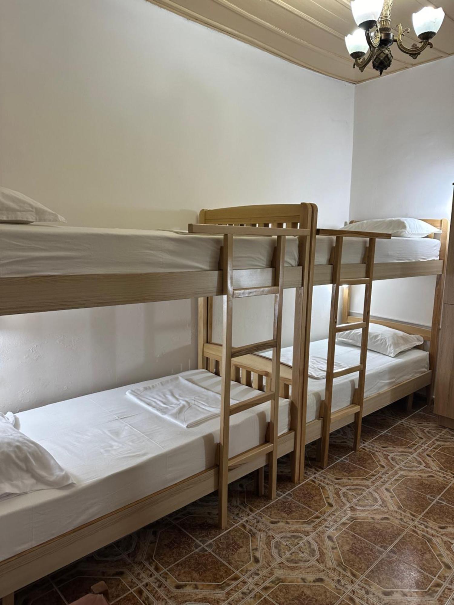 Tirana Lemon Breeze Hostel 外观 照片