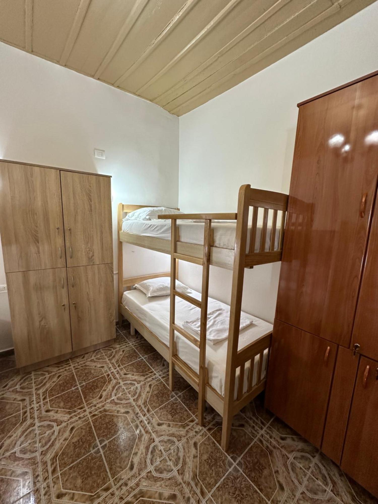 Tirana Lemon Breeze Hostel 外观 照片