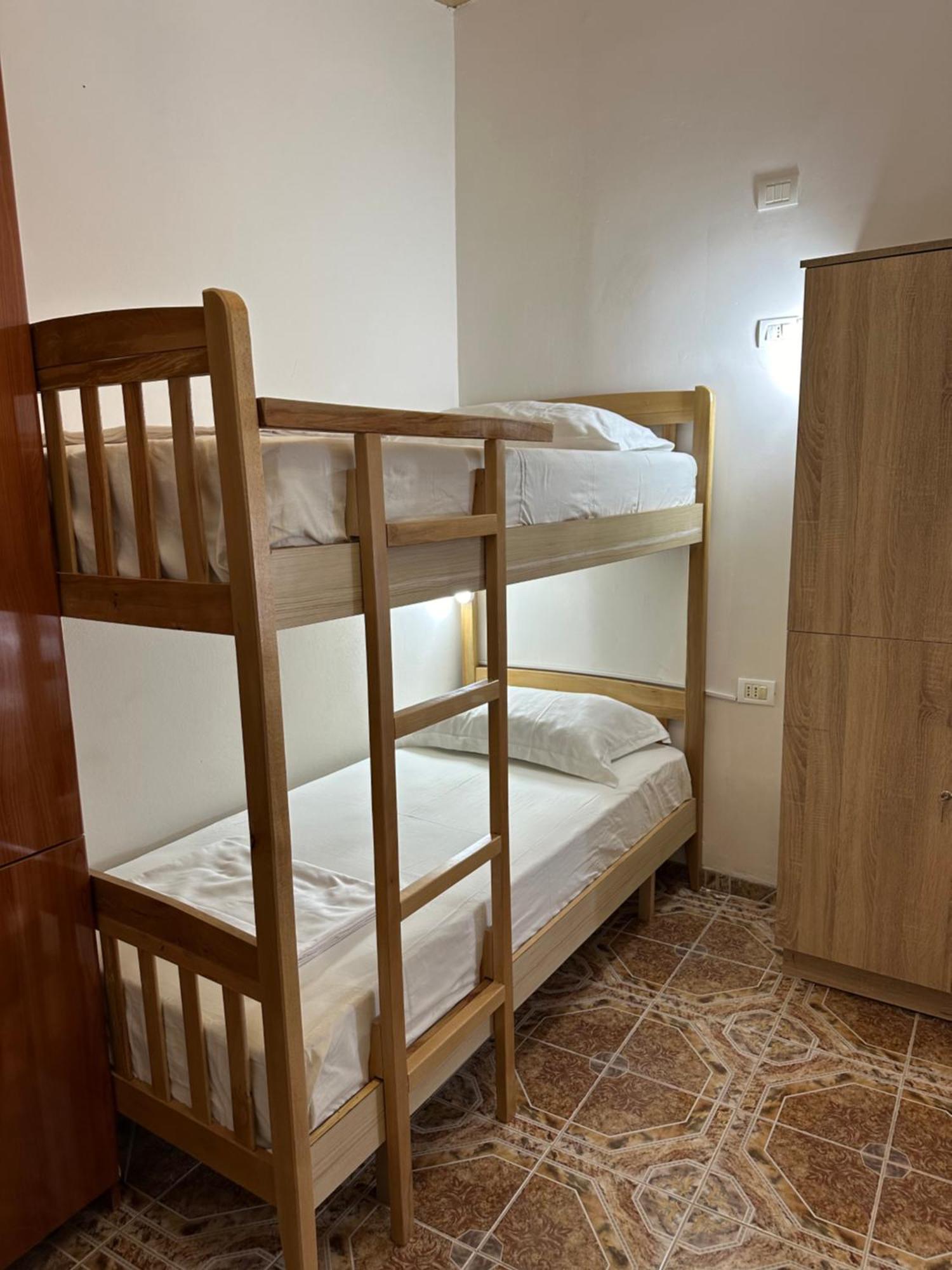 Tirana Lemon Breeze Hostel 外观 照片