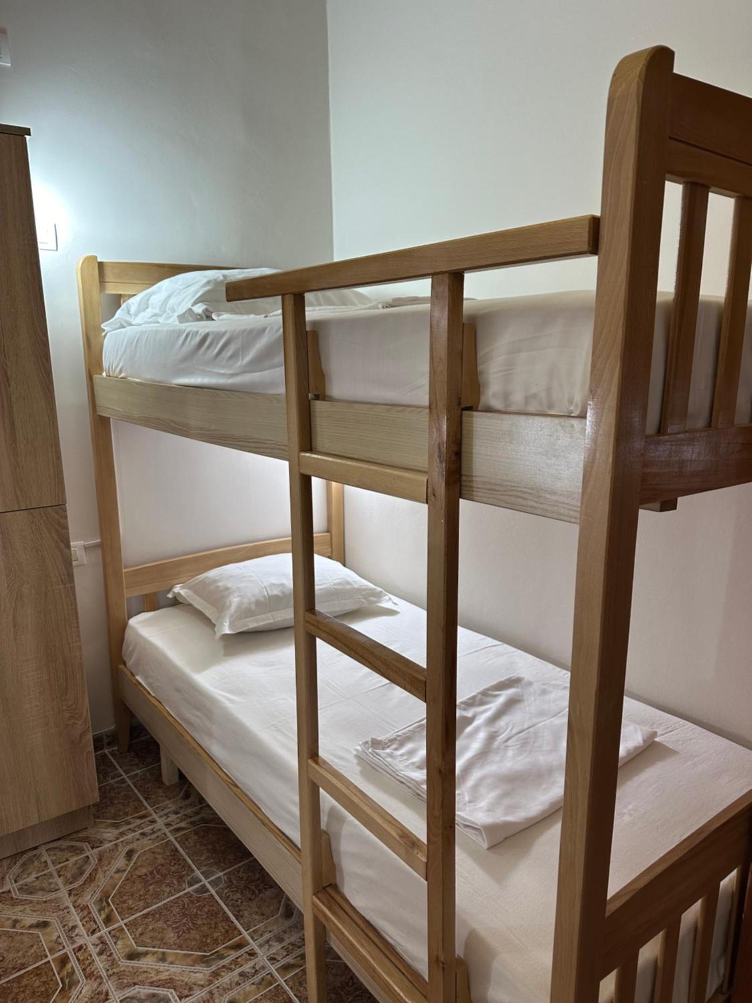 Tirana Lemon Breeze Hostel 外观 照片