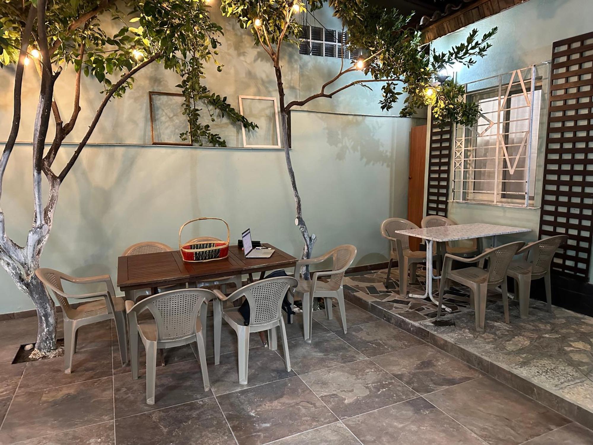 Tirana Lemon Breeze Hostel 外观 照片